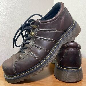 VTG Men's Dr. Doc Marten AW004 Shoe Lowcut Leather Brown Lace Up Leather Size 12